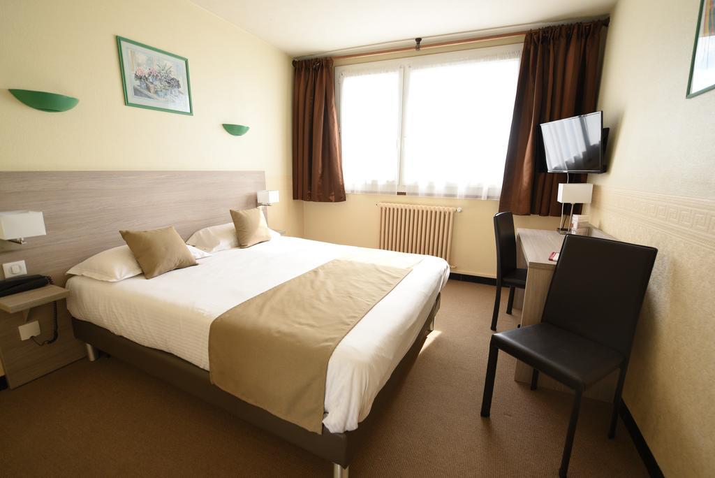 Hotel Continental Vierzon Zewnętrze zdjęcie